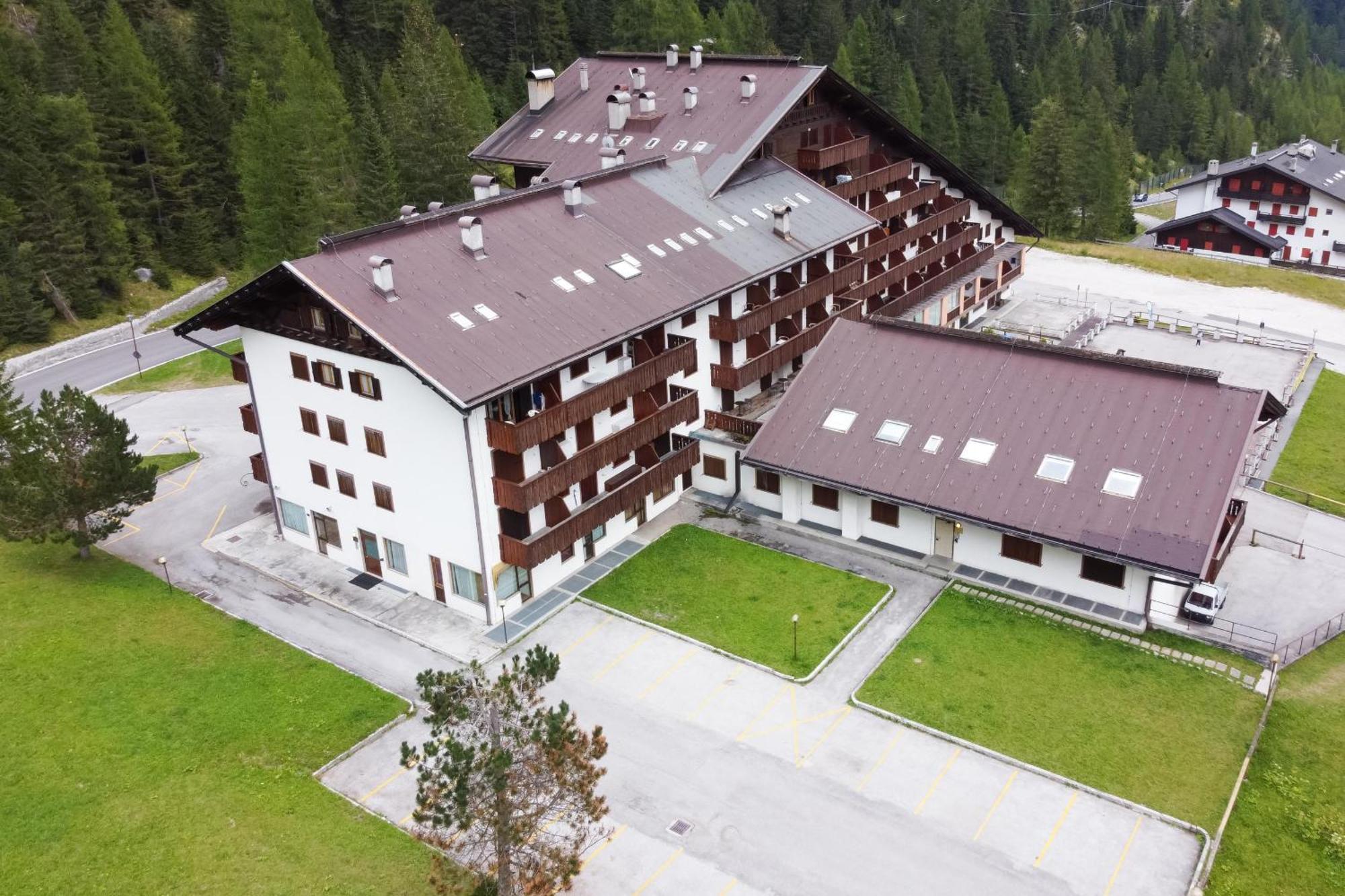 Dolomitissime Holiday Homes Marmolada ロッカ・ピエートレ エクステリア 写真